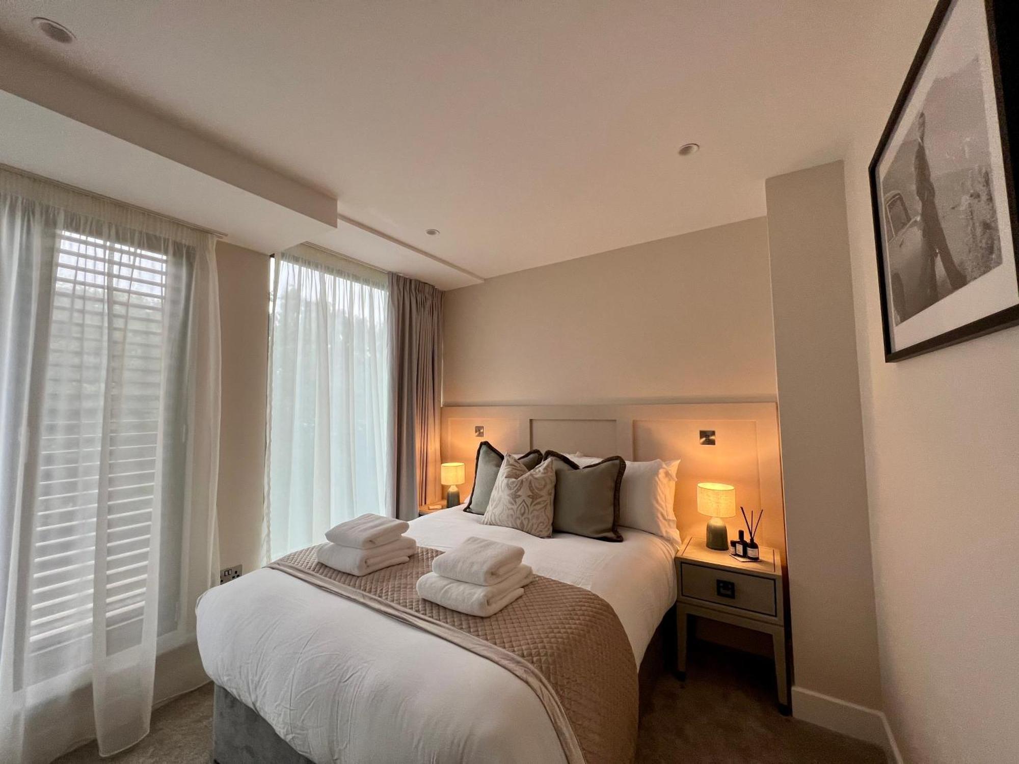 约克The Noir Blanc Retreat At Ryedale House公寓 外观 照片