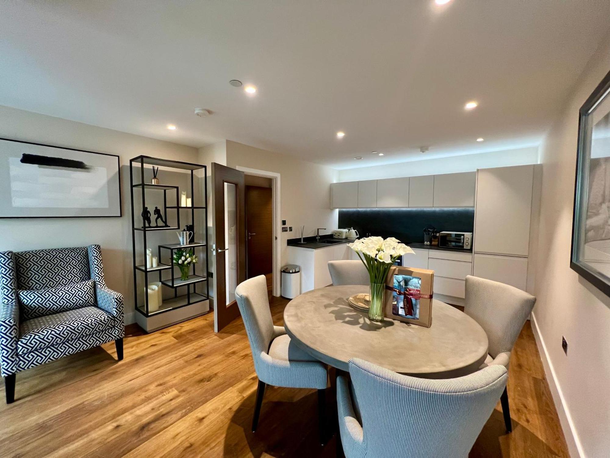 约克The Noir Blanc Retreat At Ryedale House公寓 外观 照片
